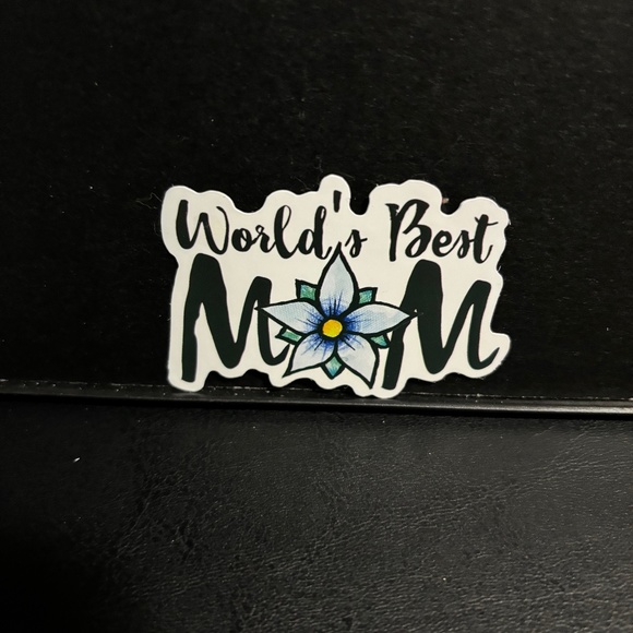 WORLDS BEST MOM STICKER - Picture 1 of 1